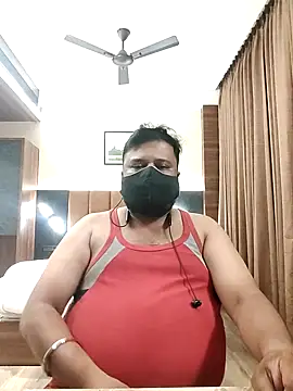 Hunk-Hand6 online show from 23, 9, 2025