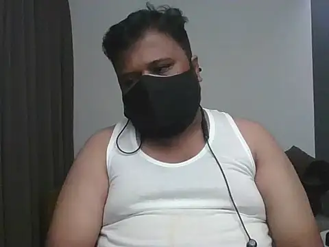 Hunk-Hand6 online show from 29, 9, 2025