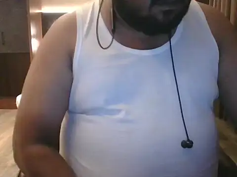 Hunk-Hand6 online show from 9, 10, 2025