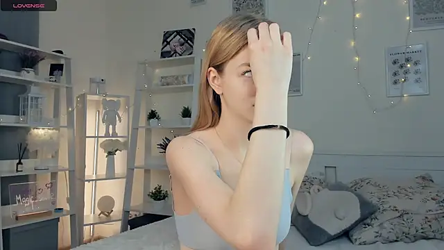 YuNabif online show from 5, 3, 2025