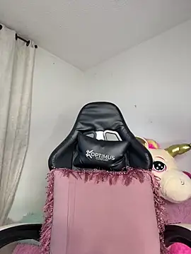 Miaa love6969 online show from 19, 3, 2026