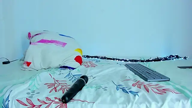 ayheleensexygirl1 online show from 18, 3, 2025