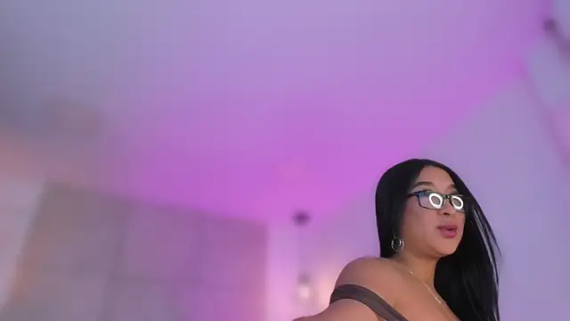 BellaHarllow online show from 28, 2, 2026