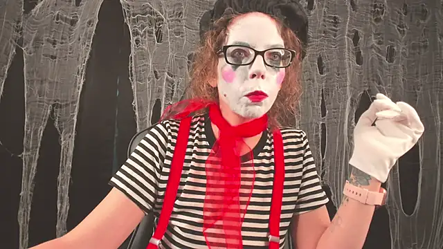 SaraDesirexo online show from 14, 10, 2025