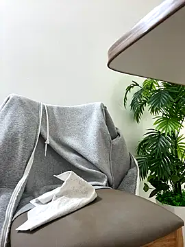 Lami Mi online show from 1, 10, 2025