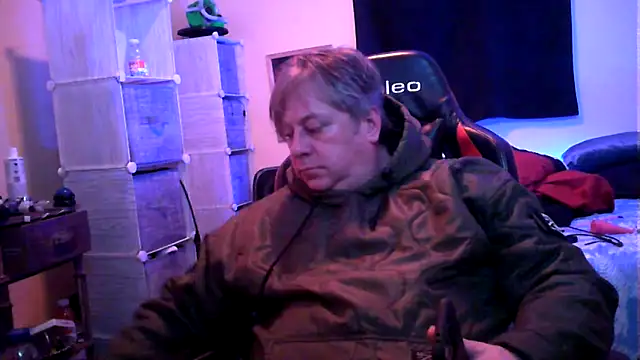 Mic Oxinner online show from 6, 3, 2026