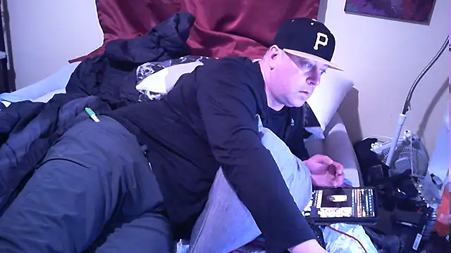 Mic Oxinner online show from 9, 10, 2025