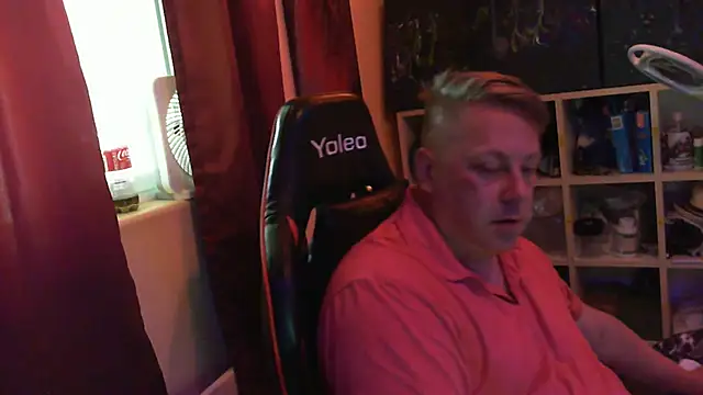 Mic Oxinner online show from 4, 10, 2025