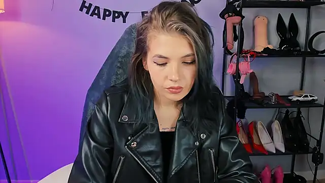 AnnaTrueno online show from 25, 9, 2025