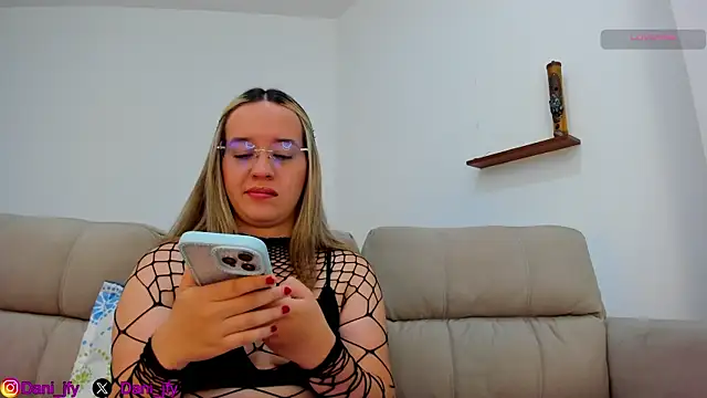 Snapshot of Dani_javi chatting on 29, 11, 2025 Dani javi online show from 29, 11, 2025