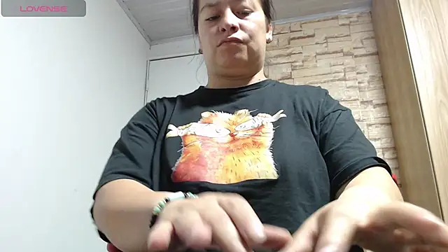 Snapshot of monickhot303av chatting on 14, 6, 2026 monickhot303av online show from 14, 6, 2026