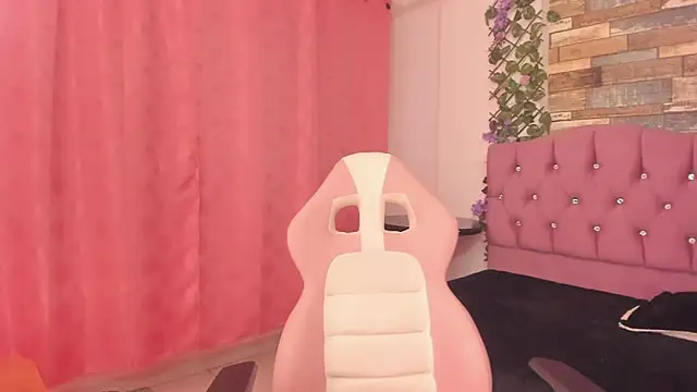 elizabeth mature23 online show from 13, 12, 2024