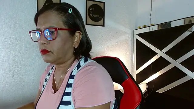 elizabeth mature23 online show from 9, 10, 2025