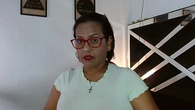 elizabeth mature23 online show from 9, 9, 2025