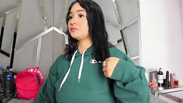 Catherinee69 x online show from 9, 10, 2025