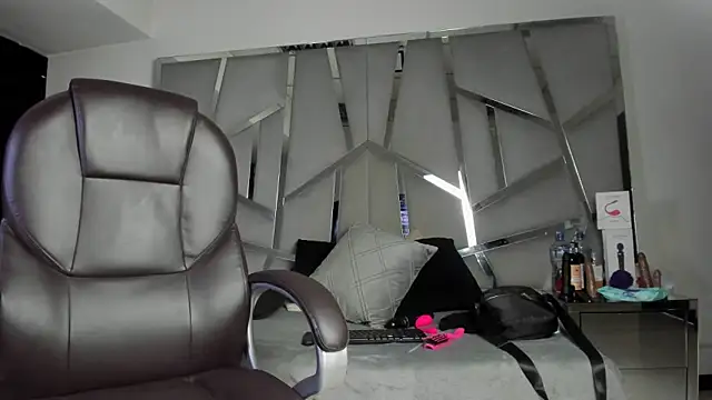 Catherinee69 x online show from 21, 3, 2026