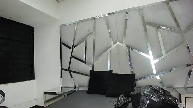 Catherinee69 x online show from 13, 1, 2026