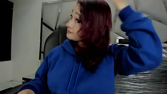 Catherinee69 x online show from 18, 4, 2026