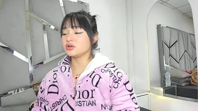 Catherinee69 x online show from 18, 10, 2025