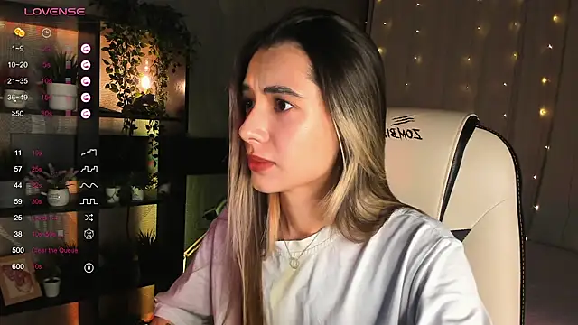 Snapshot of DarlaLike chatting on 15, 11, 2025 DarlaLike online show from 15, 11, 2025