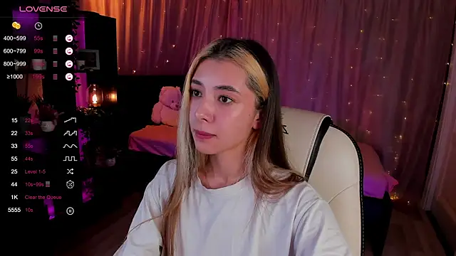 Snapshot of DarlaLike chatting on 3, 3, 2025 DarlaLike online show from 3, 3, 2025