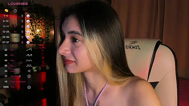 Snapshot of DarlaLike chatting on 15, 9, 2025 DarlaLike online show from 15, 9, 2025