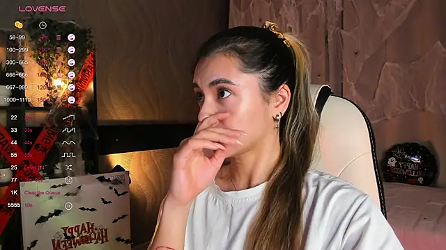 Snapshot of DarlaLike chatting on 1, 11, 2025 DarlaLike online show from 1, 11, 2025