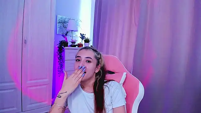 Snapshot of DarlaLike chatting on 22, 2, 2025 DarlaLike online show from 22, 2, 2025