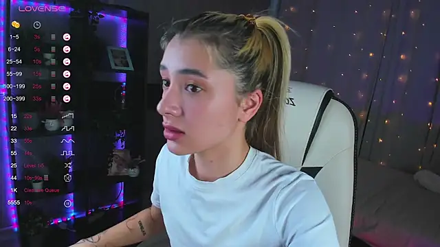 Snapshot of DarlaLike chatting on 21, 3, 2025 DarlaLike online show from 21, 3, 2025