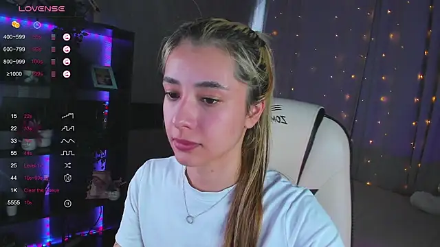 Snapshot of DarlaLike chatting on 20, 3, 2025 DarlaLike online show from 20, 3, 2025