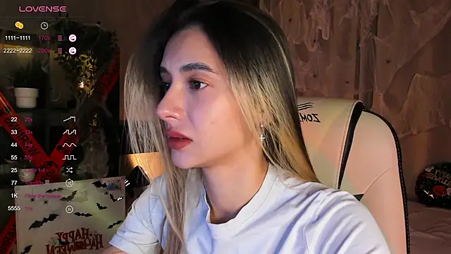 Snapshot of DarlaLike chatting on 26, 10, 2025 DarlaLike online show from 26, 10, 2025