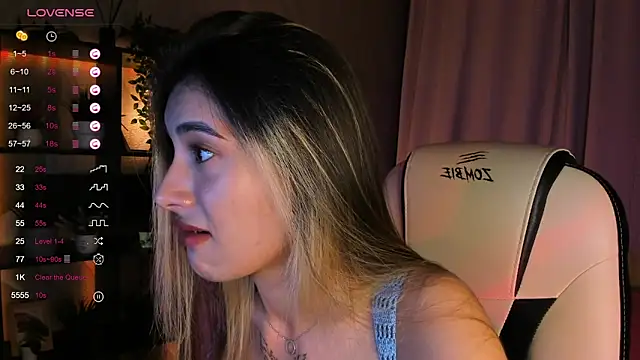 Snapshot of DarlaLike chatting on 27, 9, 2025 DarlaLike online show from 27, 9, 2025