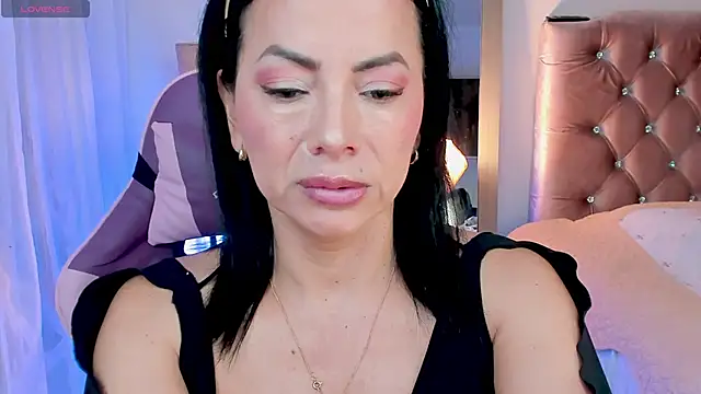 Snapshot of veronika_naughty chatting on 15, 10, 2025 veronika naughty online show from 15, 10, 2025