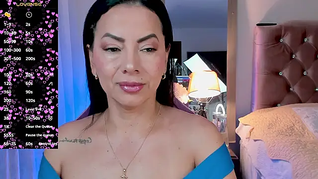 Snapshot of veronika_naughty chatting on 16, 10, 2025 veronika naughty online show from 16, 10, 2025