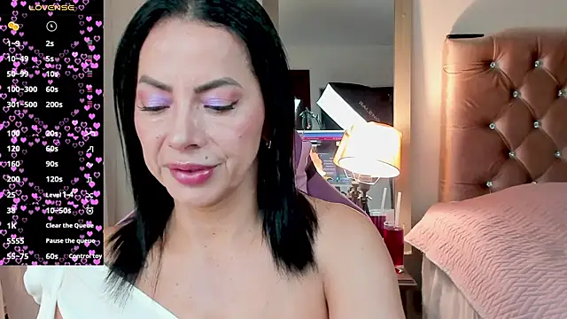 Snapshot of veronika_naughty chatting on 21, 10, 2025 veronika naughty online show from 21, 10, 2025