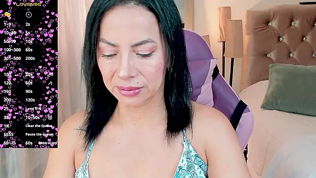 Snapshot of veronika_naughty chatting on 23, 9, 2025 veronika naughty online show from 23, 9, 2025