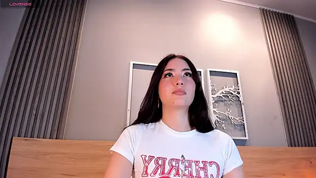 lunar leen online show from 16, 4, 2026