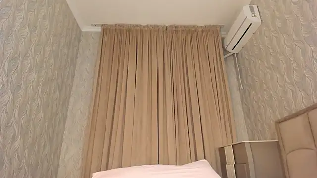 heyheyneko online show from 7, 2, 2026