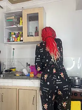 Snapshot of NASTY_BOBO chatting on 29, 10, 2025 NASTY BOBO online show from 29, 10, 2025