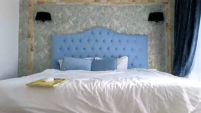 Blanca1 online show from 6, 11, 2025