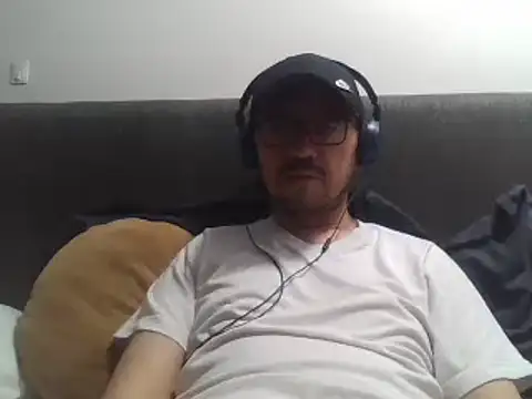 Diptongo online show from 21, 3, 2025