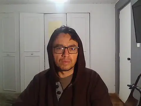 Diptongo online show from 23, 11, 2025