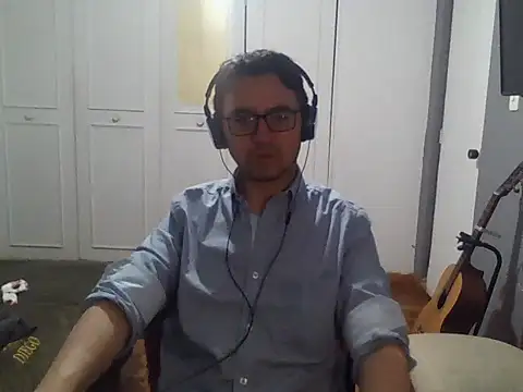 Diptongo online show from 27, 11, 2025