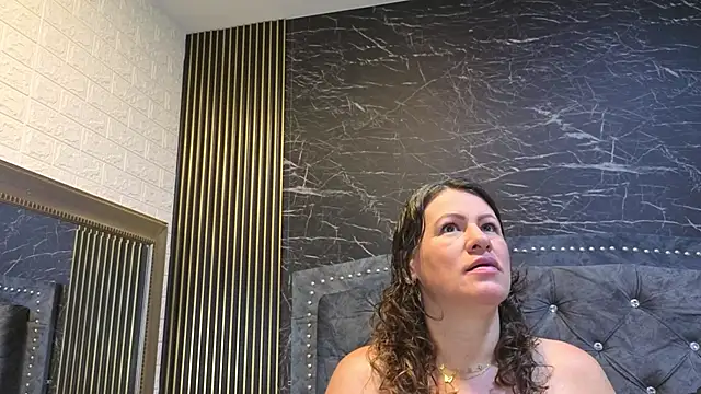 charlotte  G online show from 18, 5, 2026