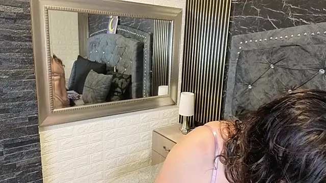 charlotte  G online show from 31, 5, 2026