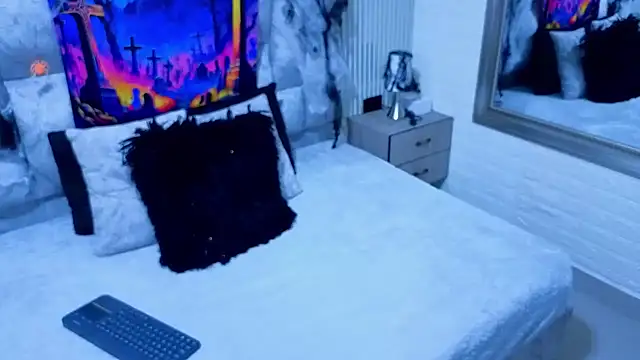 Snapshot of charlotte__G chatting on 25, 10, 2025 charlotte G online show from 25, 10, 2025