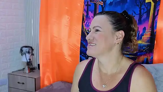 Snapshot of charlotte__G chatting on 10, 10, 2025 charlotte G online show from 10, 10, 2025