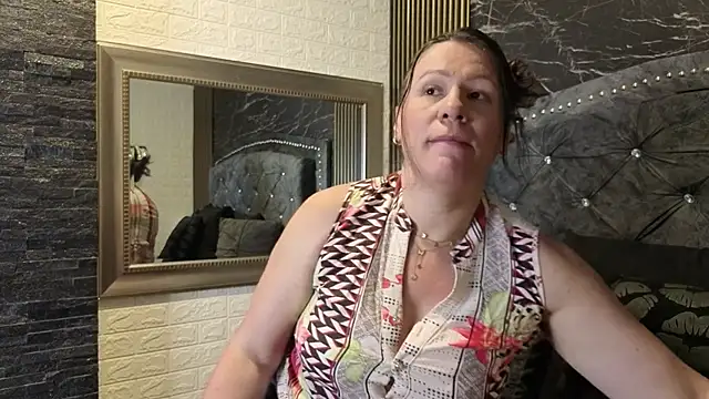 charlotte  G online show from 29, 5, 2026