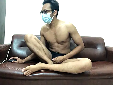 Zeuhorny online show from 2, 10, 2025