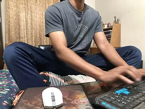 Zeuhorny online show from 5, 12, 2024